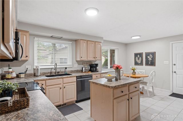 2089 Brainard Drive, Dayton, OH 45440