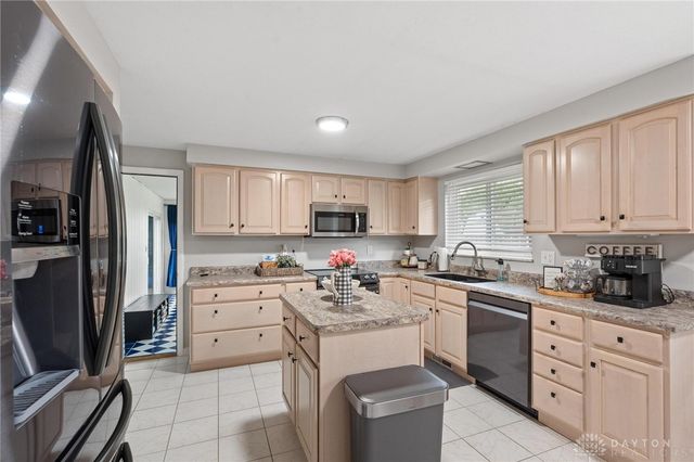 2089 Brainard Drive, Dayton, OH 45440