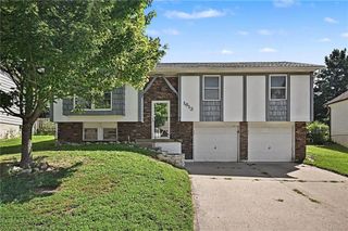 1613 N Glen Ellyn Street, Independence, MO 64056