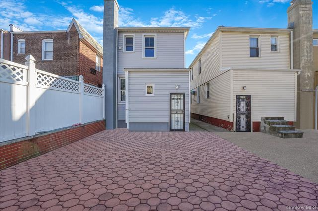 846 E 48th Street, Brooklyn, NY 11203