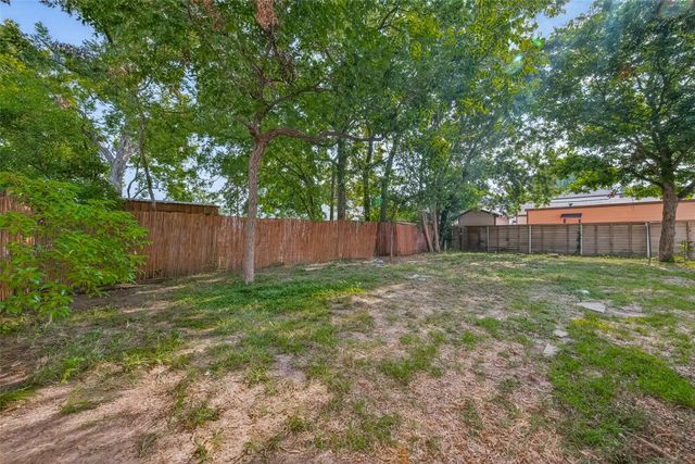 5223 Clay Street, Houston, TX 77023