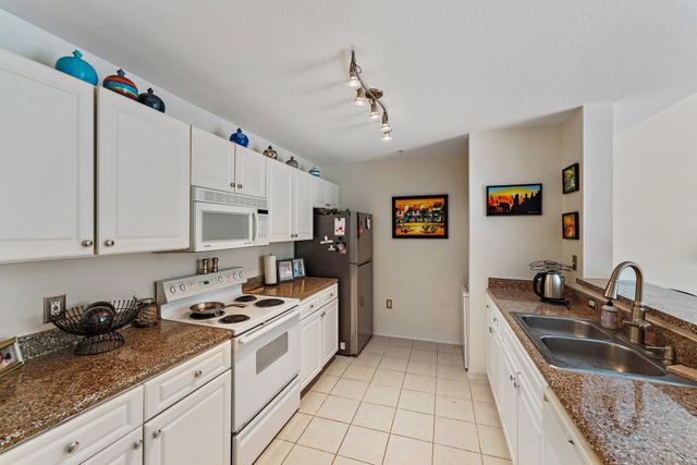 1203 Town Center Drive 210, Jupiter, FL 33458