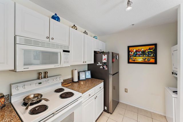 1203 Town Center Drive 210, Jupiter, FL 33458