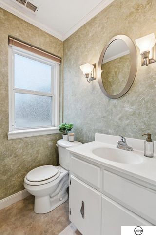 940 S Cotner Boulevard, Lincoln, NE 68510