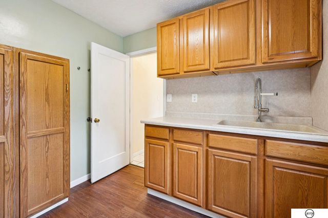 940 S Cotner Boulevard, Lincoln, NE 68510