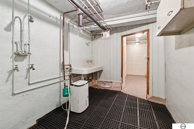 940 S Cotner Boulevard, Lincoln, NE 68510