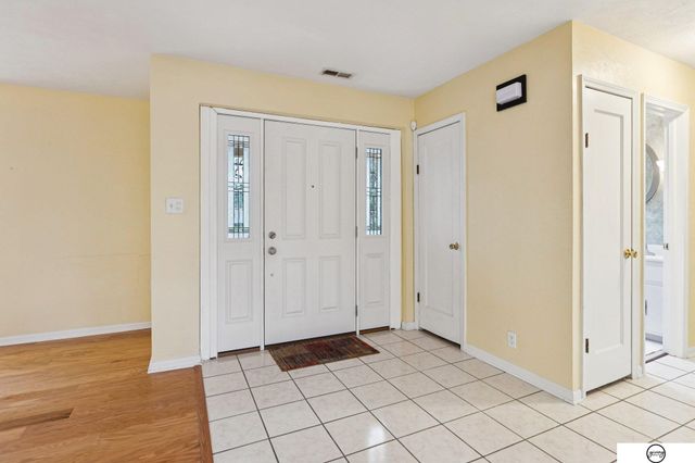 940 S Cotner Boulevard, Lincoln, NE 68510