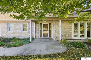 940 S Cotner Boulevard, Lincoln, NE 68510