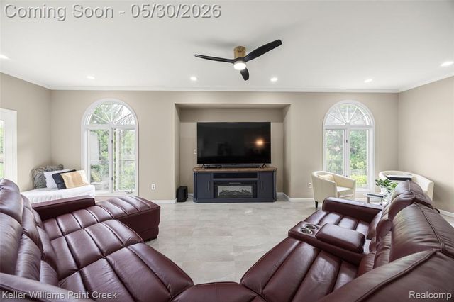 38880 Sahr Court, Clinton Township, MI 48038