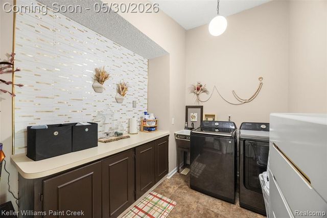 38880 Sahr Court, Clinton Township, MI 48038
