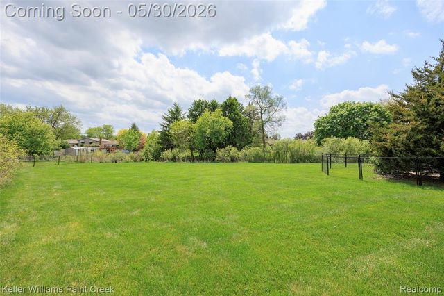 38880 Sahr Court, Clinton Township, MI 48038
