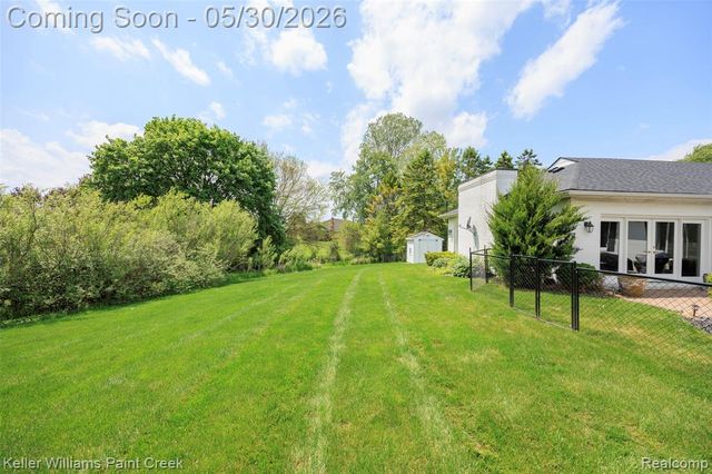 38880 Sahr Court, Clinton Township, MI 48038