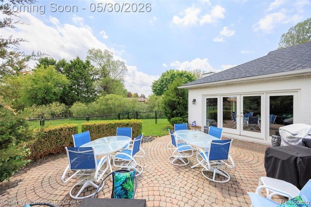 38880 Sahr Court, Clinton Township, MI 48038