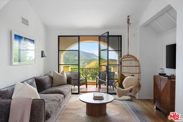 4370 Hillview Drive, Malibu, CA 90265