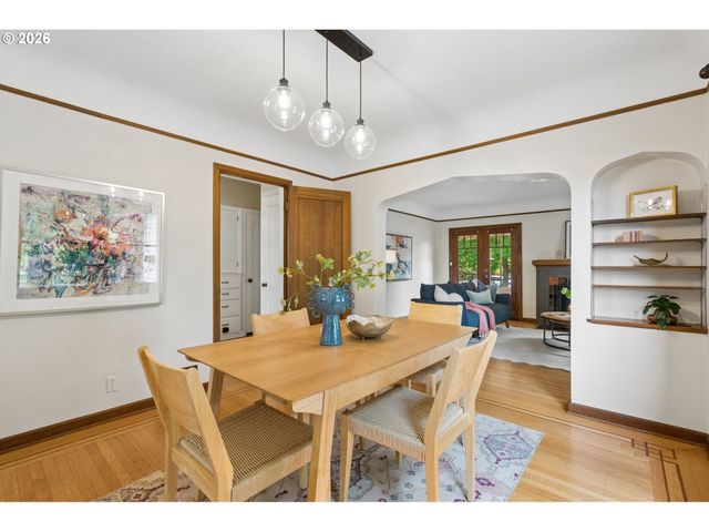 5735 Ne KLICKITAT St, Portland, OR 97213