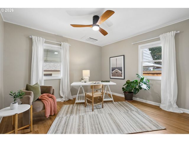 5735 Ne KLICKITAT St, Portland, OR 97213