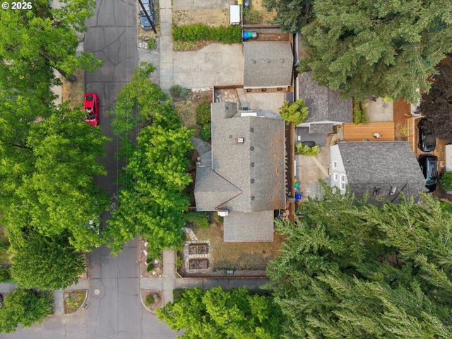 5735 Ne KLICKITAT St, Portland, OR 97213
