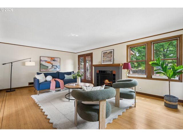 5735 Ne KLICKITAT St, Portland, OR 97213