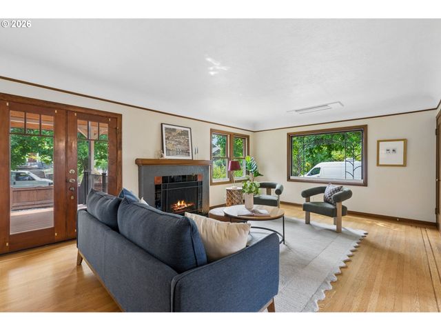 5735 Ne KLICKITAT St, Portland, OR 97213