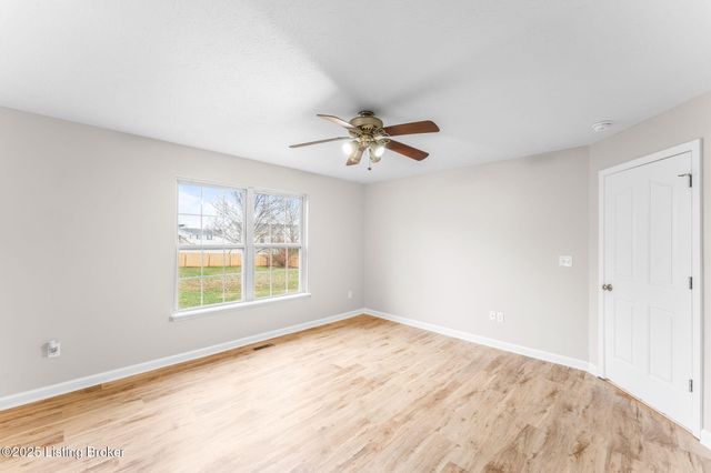 1201 Salem Cir, Bowling Green, KY 42101