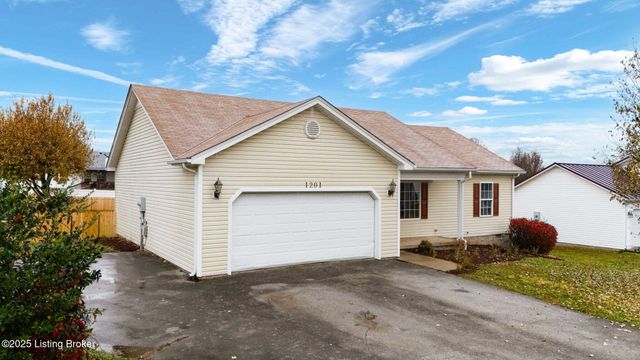 1201 Salem Cir, Bowling Green, KY 42101