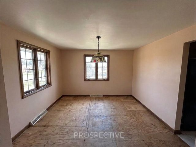 622 Ross Dr, Upper Burrell, PA 15613