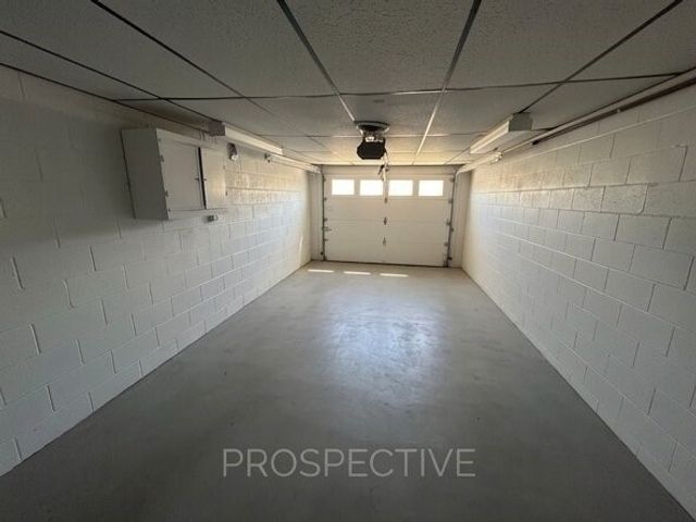 622 Ross Dr, Upper Burrell, PA 15613