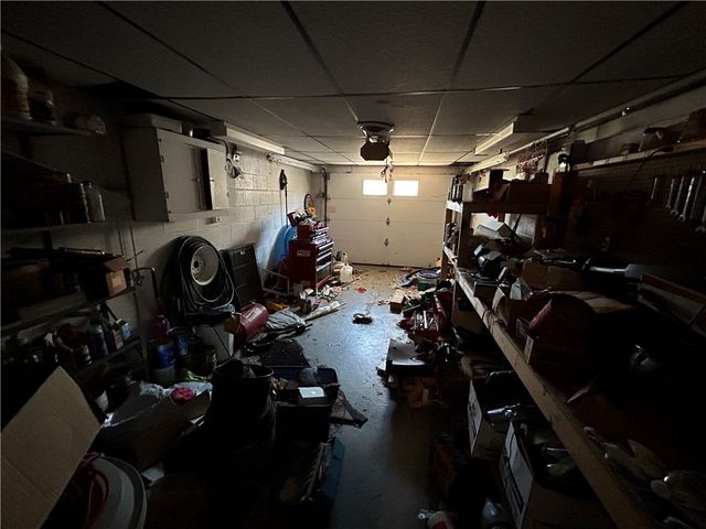 622 Ross Dr, Upper Burrell, PA 15613