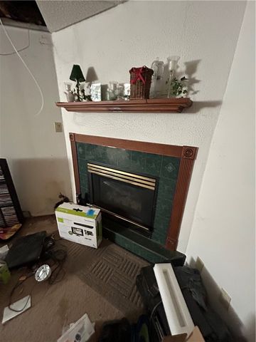 622 Ross Dr, Upper Burrell, PA 15613