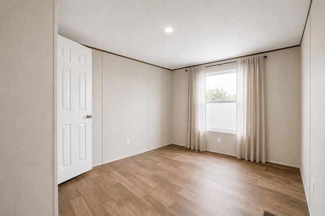 109 Draven Drive, Springtown, TX 76082