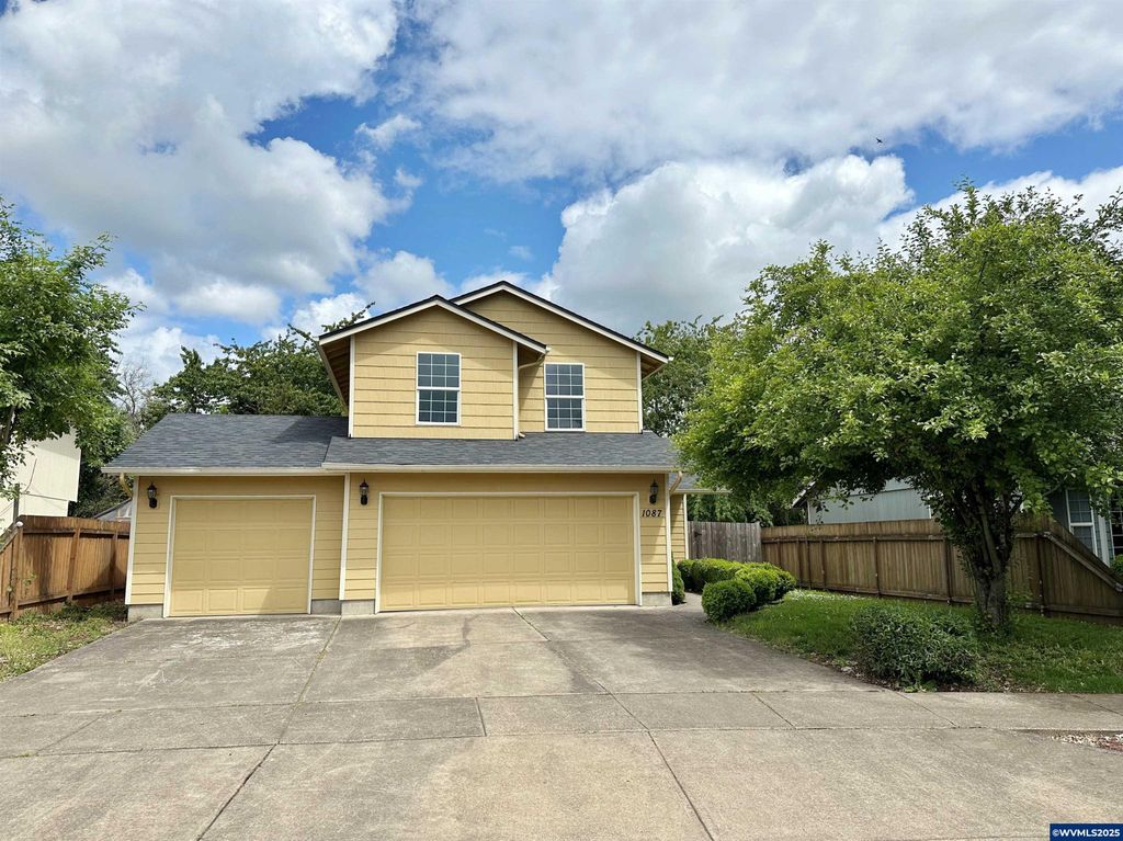 1087 S 10th St, Lebanon, OR 97355