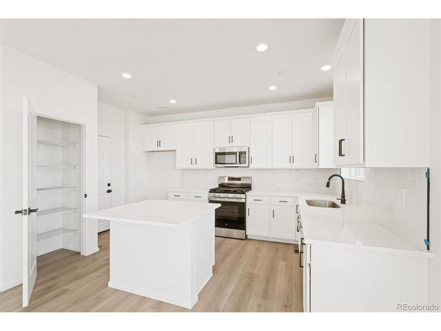 165 Rock Wren Way, Erie, CO 80516