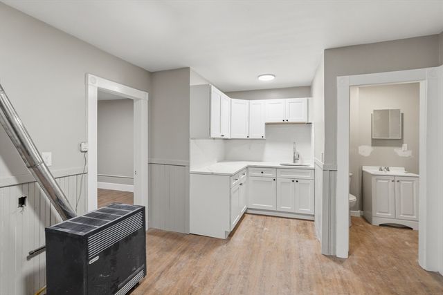 44 Pratt St. 3L, Fitchburg, MA 01420