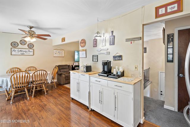 14 Elm Street, Jackson, NJ 08527