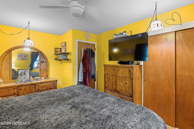 14 Elm Street, Jackson, NJ 08527