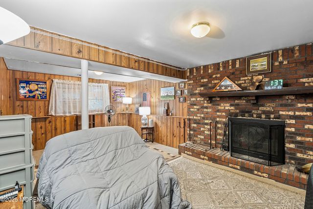 14 Elm Street, Jackson, NJ 08527