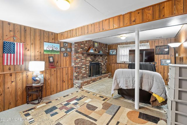 14 Elm Street, Jackson, NJ 08527
