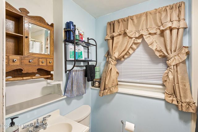 14 Elm Street, Jackson, NJ 08527