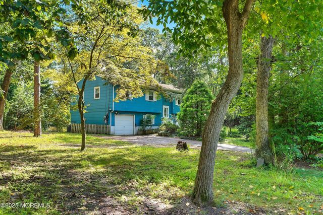 14 Elm Street, Jackson, NJ 08527