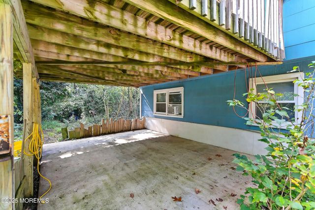 14 Elm Street, Jackson, NJ 08527