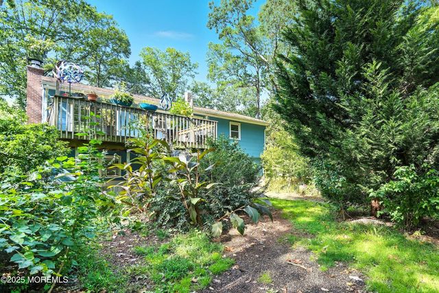 14 Elm Street, Jackson, NJ 08527