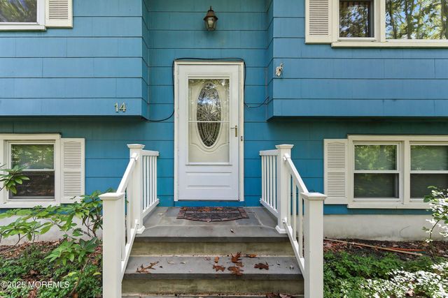 14 Elm Street, Jackson, NJ 08527