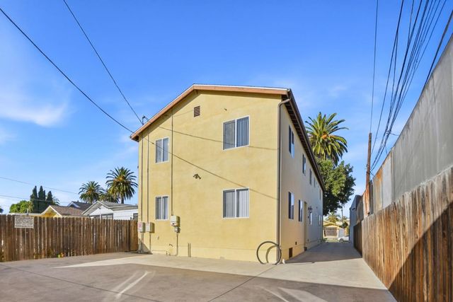 1614 W 39th Place, Los Angeles, CA 90062