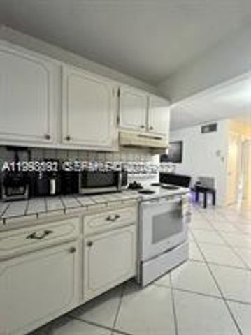 1747 Rodman St 309, Hollywood, FL 33020