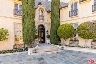 1115 La Altura Road, Beverly Hills, CA 90210