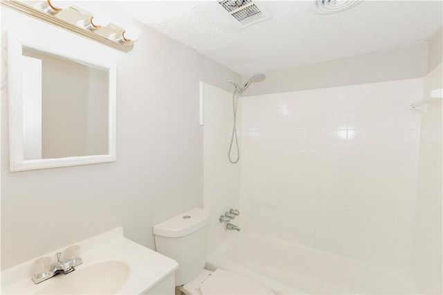 2055 Alison Court Unit 6, Atlanta, GA 30311