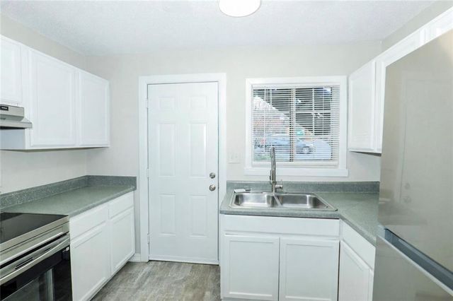 2055 Alison Court Unit 6, Atlanta, GA 30311