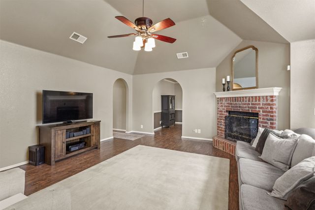 9321 E 95th Place S, Tulsa, OK 74133