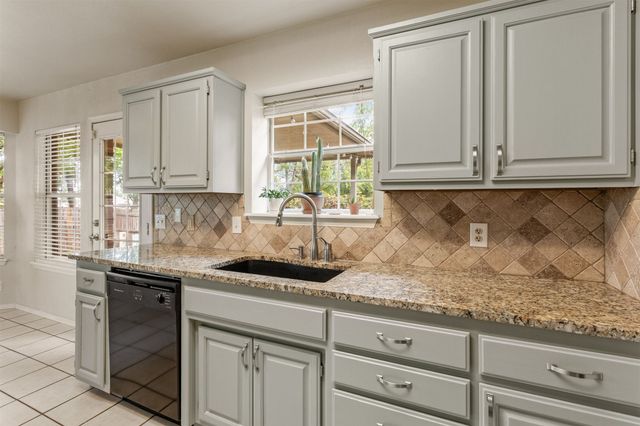 9321 E 95th Place S, Tulsa, OK 74133