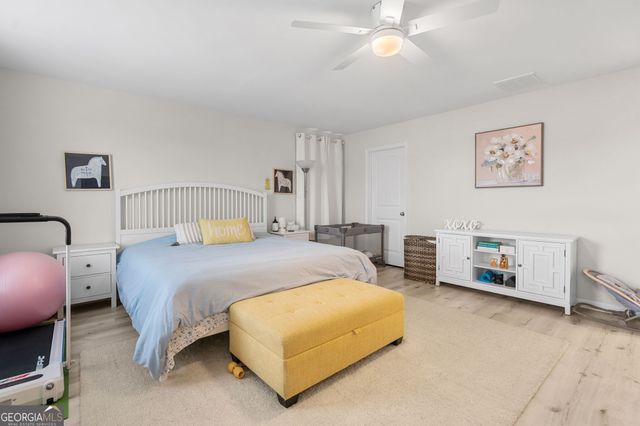 5 Newberry Drive, Savannah, GA 31419